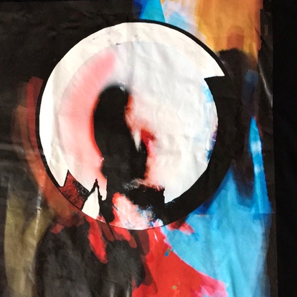 SOLD 🛍GIVENCHY GRAPHIC PRINT T-SHIRT 💯 AUTHENTIC - Picture 7 of 7